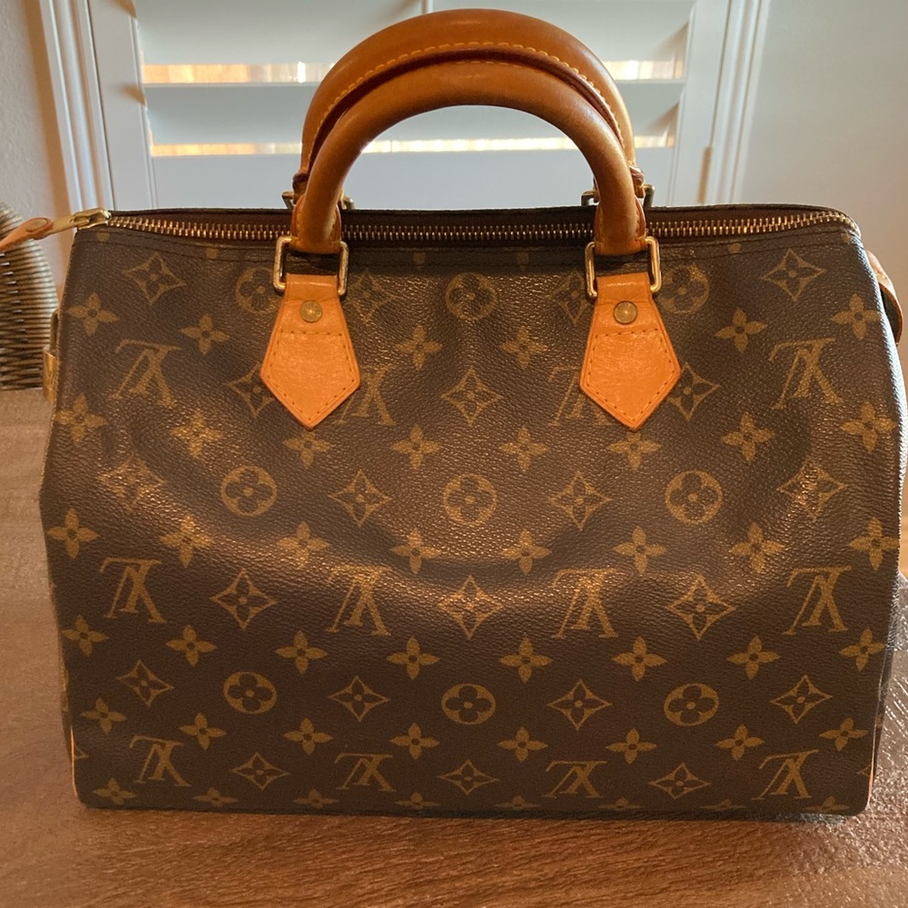 Louis Vuitton Speedy